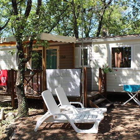 Saint-Paul-en-Forêt Camping Le Parc מראה חיצוני תמונה