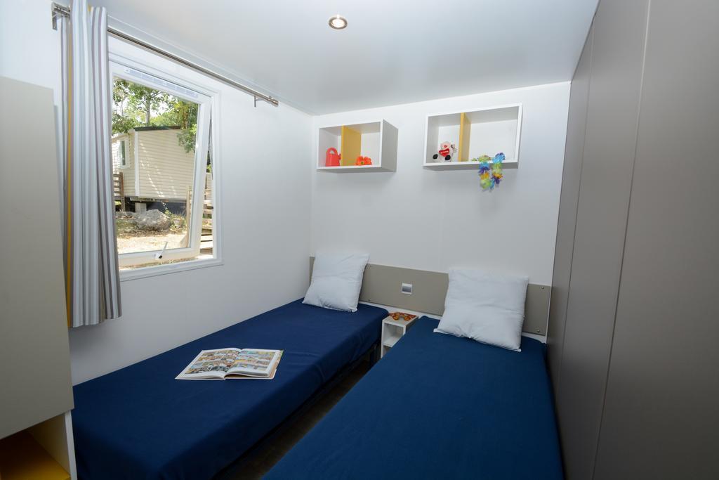 Saint-Paul-en-Forêt Camping Le Parc מראה חיצוני תמונה